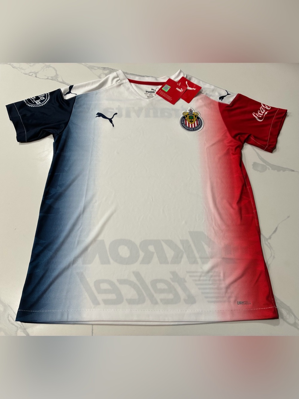 Club Deportivo Guadalajara Chivas Puma Youth Jersey (Large) Retails For $70